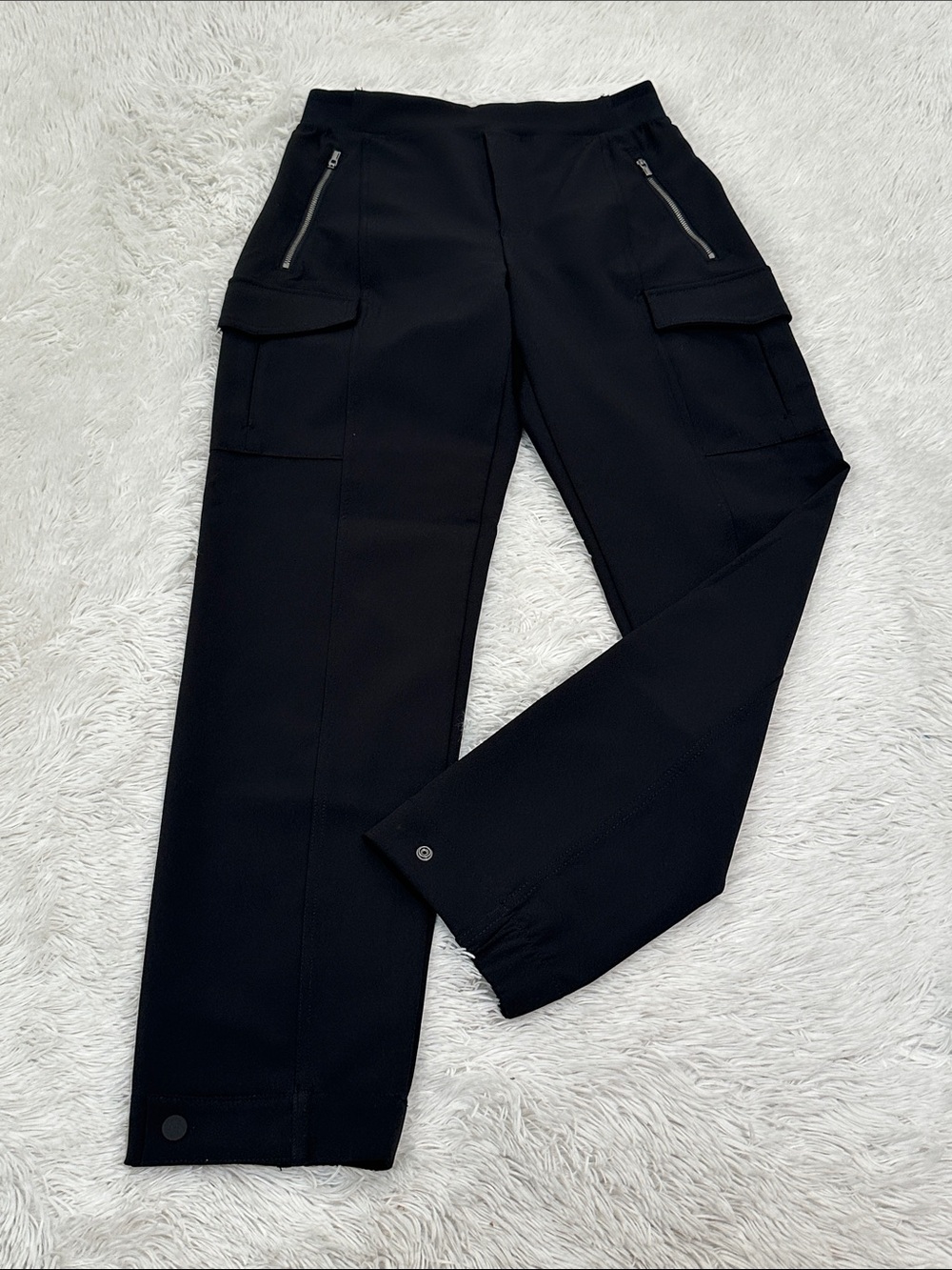 🎻 Athleta Slim Straight Cargo Pant